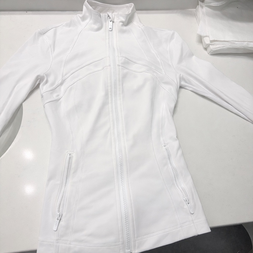 Lululemon Athletica Women's Snow Jacket - White